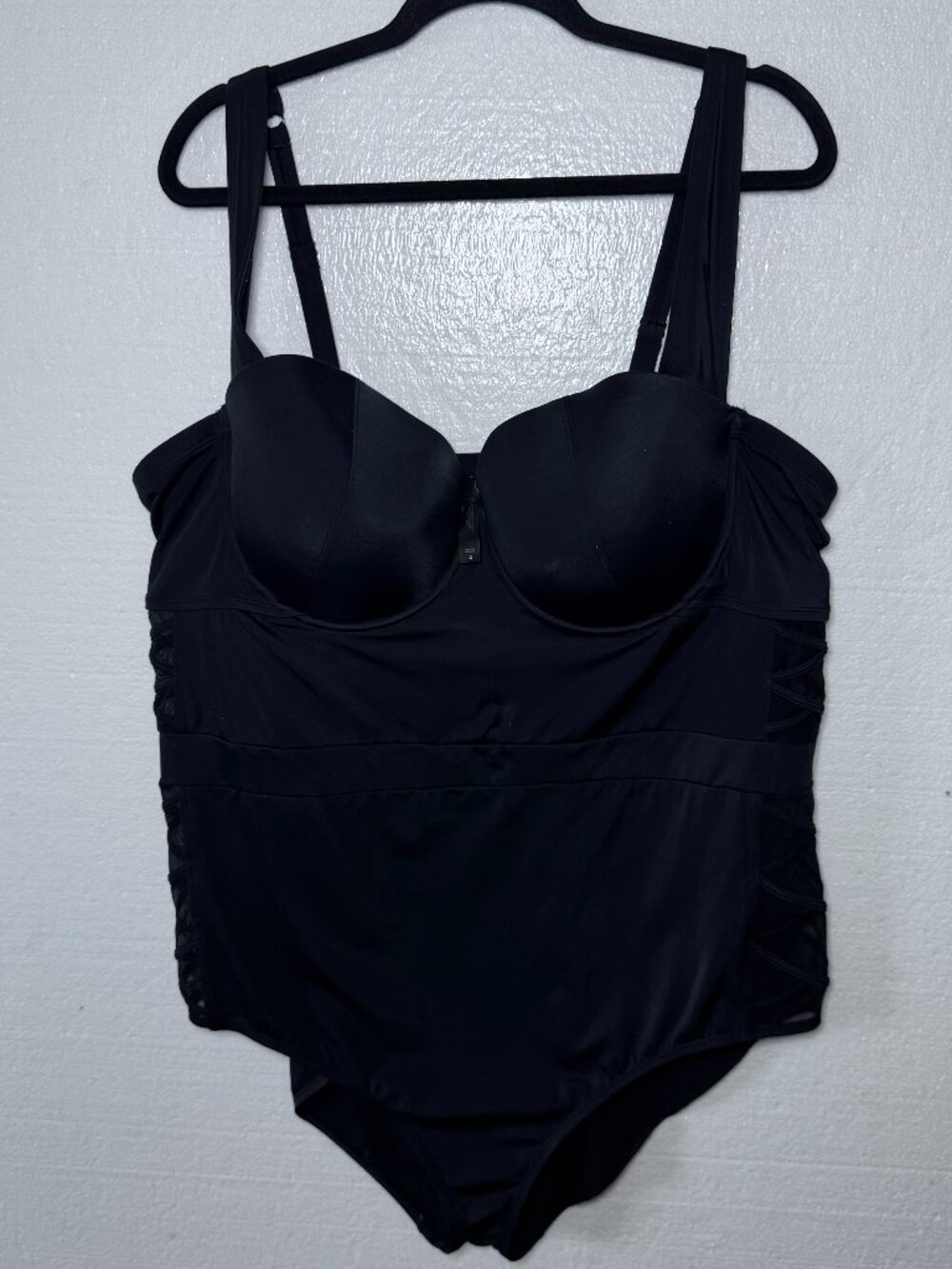 Torrid Plus Size 4 Black One Piece Swimsuit Bathing Suit Lattice Mesh Side Swim